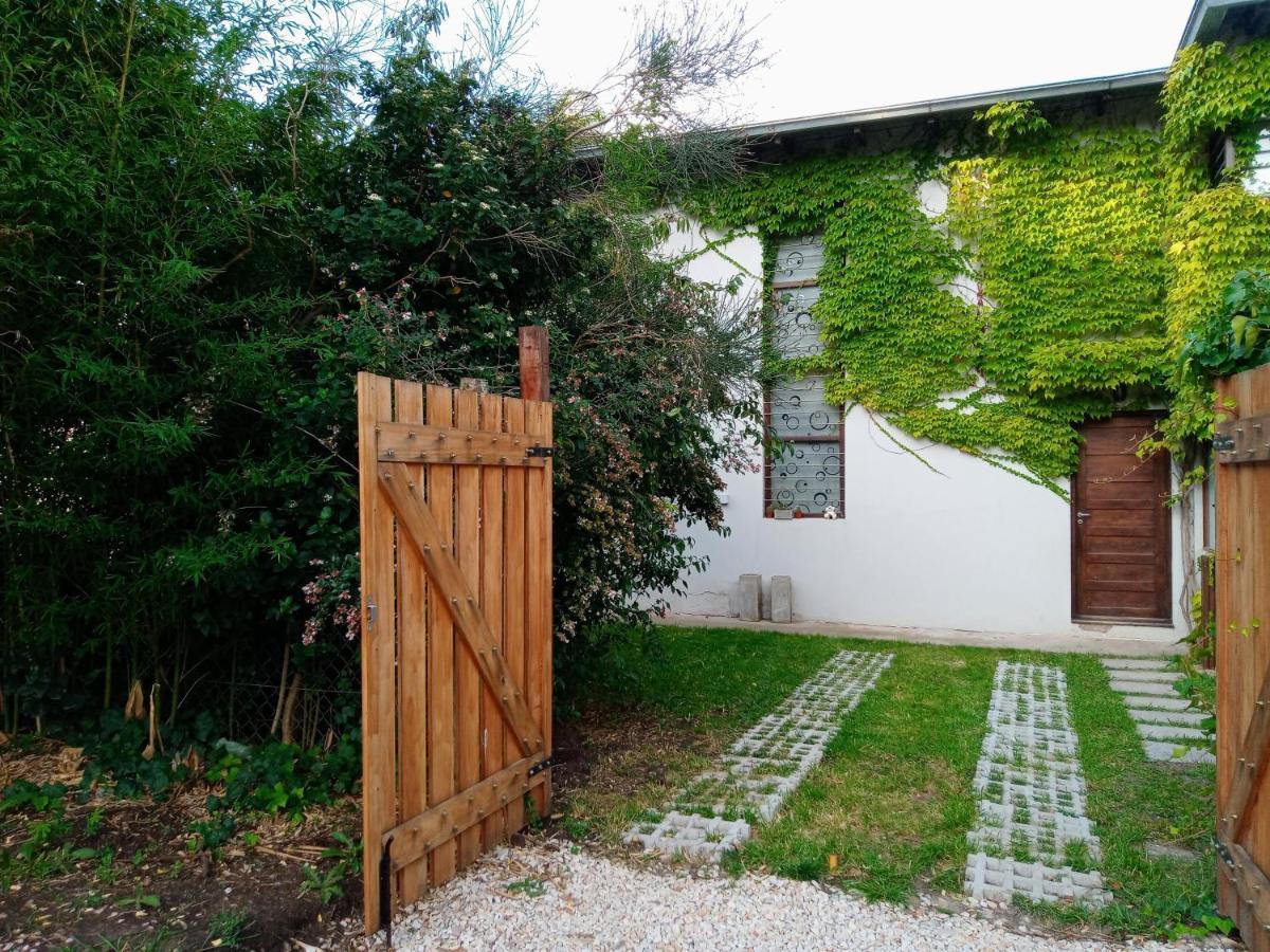 Casita Moderna Frente Al Bosque Apartment Mar del Plata Ngoại thất bức ảnh